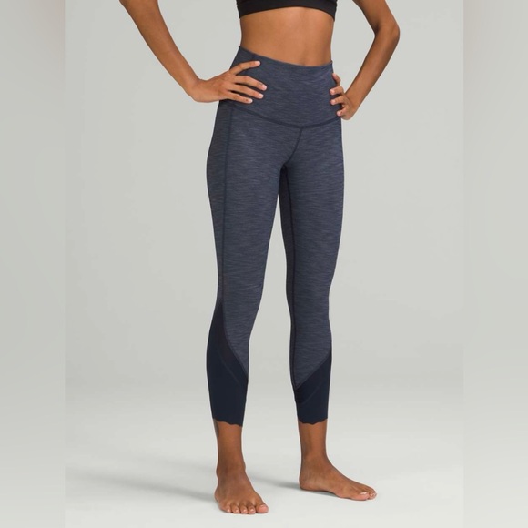 NWOT Lululemon Wunder Under Scalloped Hem High-Rise Crop - Picture 2 of 12